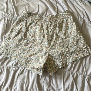 A&F Linen-Blend Pull-On Shorts in Mini Fruit Print